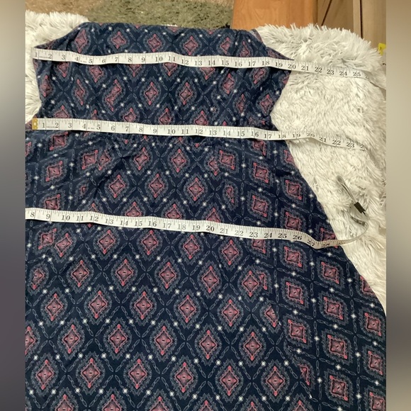 Torrid red medallion sleeveless challis skater dress Woman’s size 1 - Picture 14 of 16